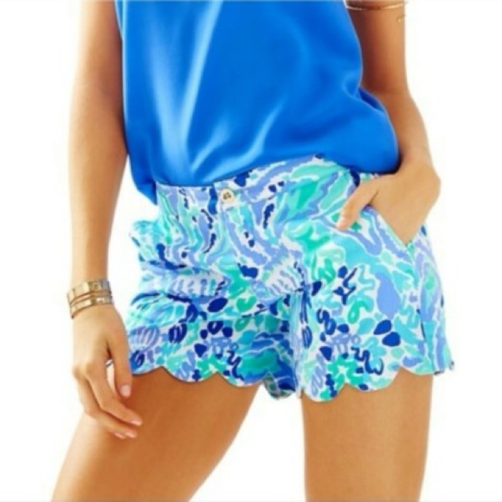 Lilly Pulitzer The Buttercup Short scalloped hem Lilly’s Lilac in Nice Ink print